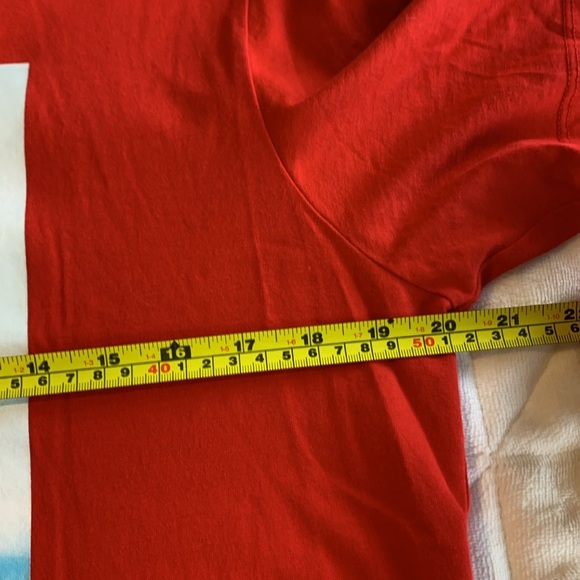 NIKE T Shirt Adult Medium Red Basketball Hoop Pictures The Nike Tee - Picture 7 of 8